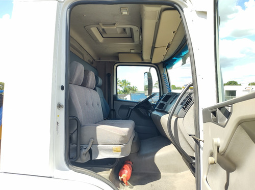 Vw 24250 Constellation 2010 Com Munck De 40t