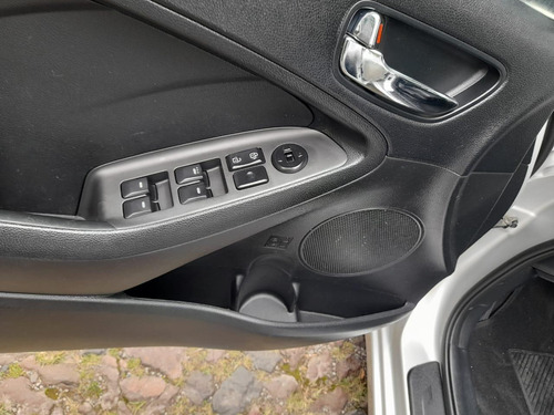 Kia Cerato R Full