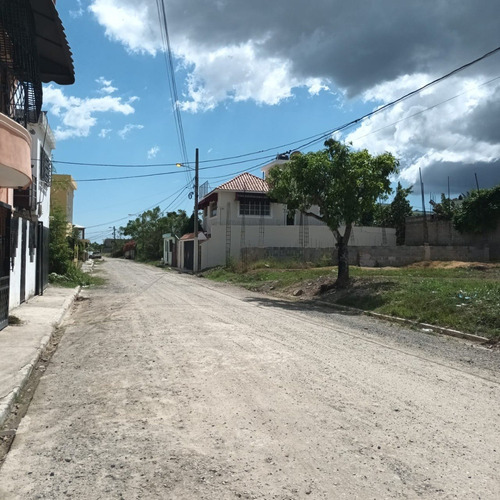 Imagen 10 de 25 de 200 M2 El Solar Perfecto Para Construir Tu Casa Amplia / Villa Mella Próximo A La Hermanas Mirabal