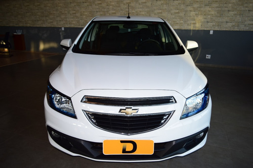 Imagem 3 de 15 de Chevrolet Onix 1.4 Mpfi Ltz 8v Flex 4p Automático 2015