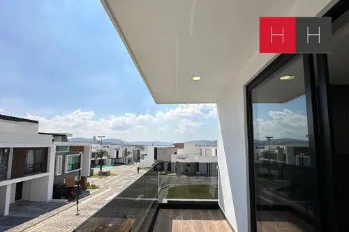 Casa En Venta En Lomas De Angelopolis