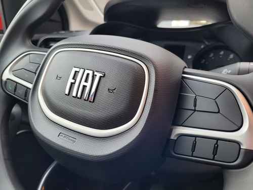 Imagen 16 de 17 de Fiat Cronos