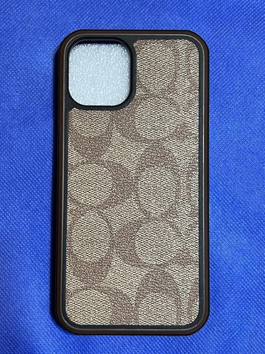 Funda iPhone 12 Marca Coach Cafe