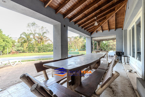 Casa En Venta Y Alquiler En Campos De Alvarez