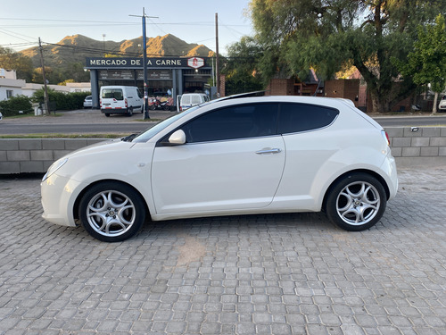 Alfa Romeo Mito 1.4 Distinctive T 155cv