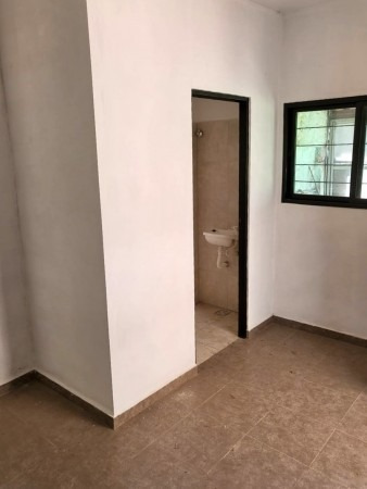 Imagen 13 de 15 de Casa Con Local Totalmente Remodelada A Nuevo