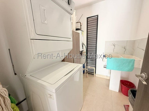 Zakia En Renta Casa Amueblada Con 2 Recamaras Cada Una Con Baño En Suite Qh252912