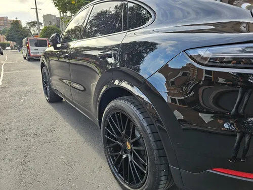 Porsche Cayenne 3.0 Platinum Edition