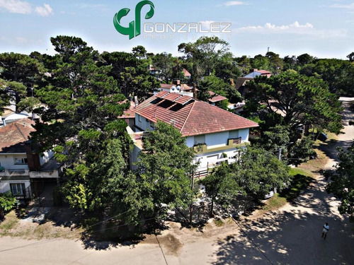 Imagen 3 de 9 de Departamento 2 Ambientes Con Cochera