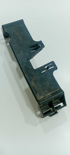 Suporte Da Caixa Fusiveis Da Bateria Volkswagen Amarok 2010 (Usado)