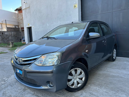 Toyota Etios 1.5 Xs