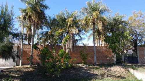 Vendo Excepcional Terreno Alto Con Muchas Mejoras En Esquina, Corrientes!
