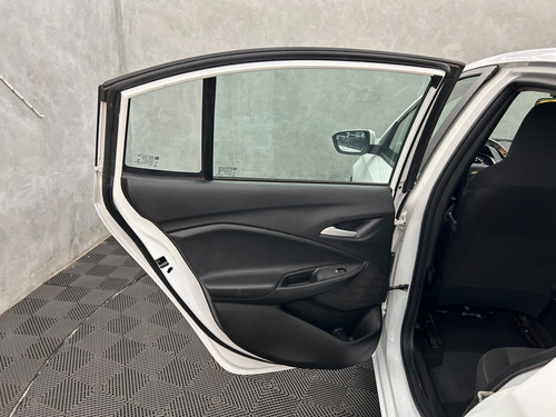 Chevrolet Onix plus 1.0 Lt 4p
