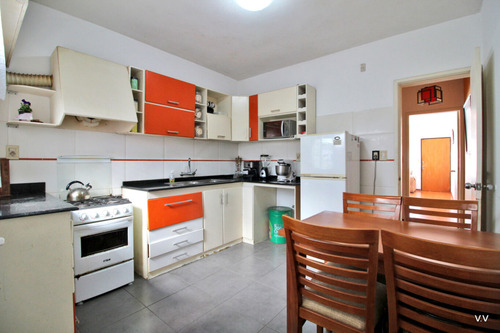 Venta De Apartamento 3 Dormitorios Y Garaje Malvin