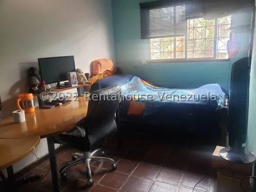 Casa La Union 25-5211 R.e