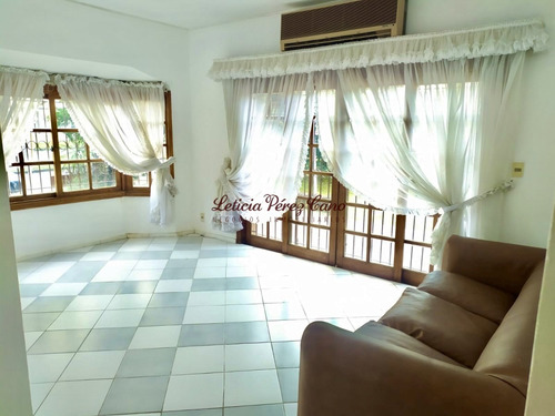 Venta Casa 5 Dormitorios , Playa Mansa- Ref: 19533