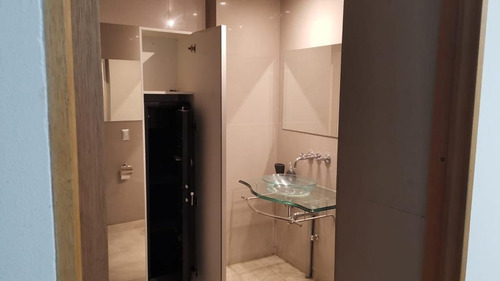 Amplia Oficina/ Planta Libre/ Bajos Ggcc/ 200 Mt2/ Estoril