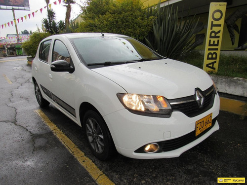 Imagen 19 de 25 de Renault Sandero 1.6 Polar