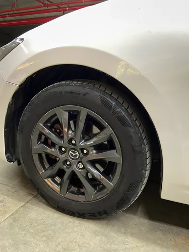 Mazda 3 2,0 TOURING, CUERO, MECANICO
