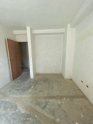 Imagen 9 de 19 de Vendo Pb De 143+370m2 4h/4b/3pe El Solar Del Hatillo 2307