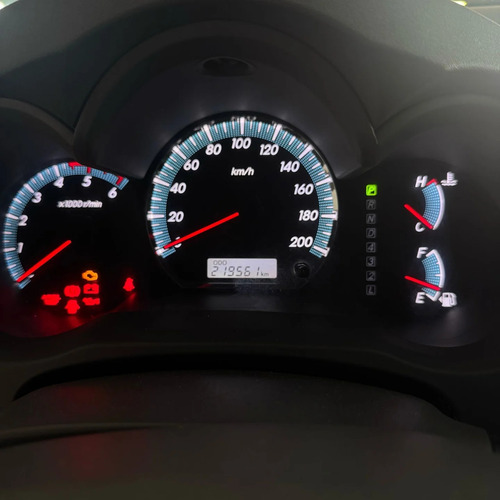 Toyota Hilux SW4 3.0 SRV 4X4 7 LUGARES 16V TURBO INTERCOOLER DIESEL 4P AUTOMÁTICO