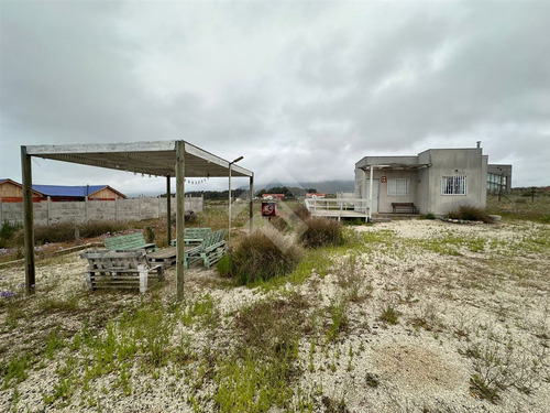 Sitio Con 2 Cabañas Alajadas En Venta En Guanaqueros