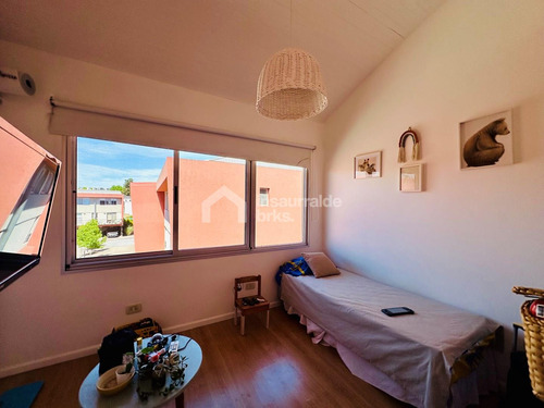 Venta Dúplex En Tigre, 2 Dorm Y Escritorio Más Cochera!