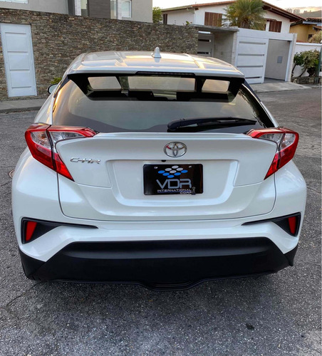 Imagen 7 de 12 de Toyota Ch-r / Chr