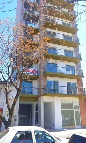 Imagen 1 de 12 de Alquiler Permanente Mitre Y Garay. 1 Dorm Cochera Nuevo.