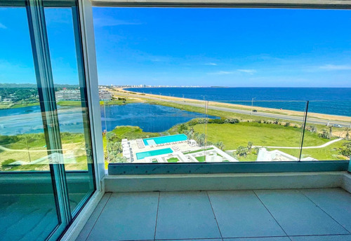 Imagen 2 de 12 de Apartamento En Venta De 2 Dormitorios En Playa Mansa (ref: Lij-5668)