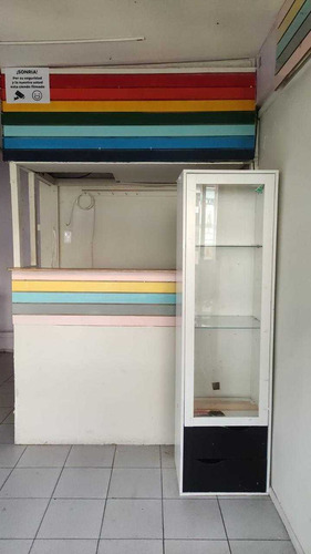 Local En Plaza De Armas Santiago (63418)