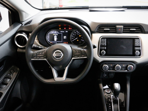 Imagem 8 de 13 de Nissan Versa Advance 1.6 (flex) (aut)