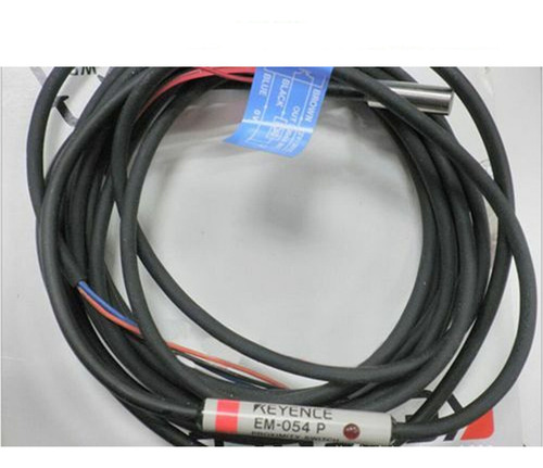 Keyence Em-054p Proximity Switch Sensor Shielded Type Pl Bbt