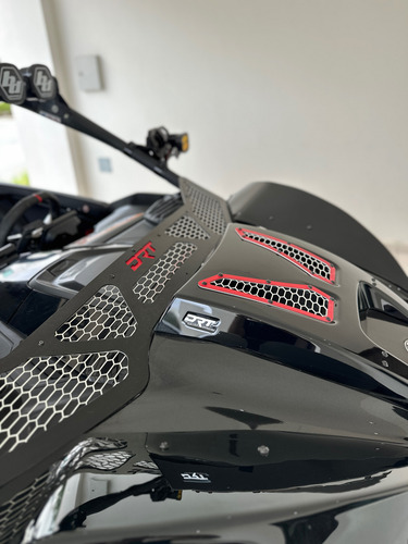Can Am Maverick R Xrs