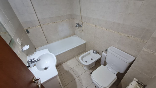 Imagen 8 de 17 de Departamento En Venta,1 Dormitorio,1 Baño,céntrico.bariloche