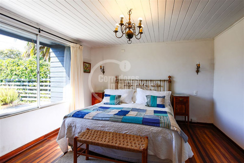 Casa Remodelada En Sector Tradicional De Sto. Domingo
