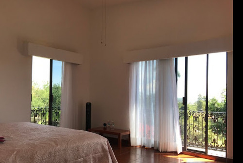 Hermosísima Residencia Ubicada En Palmeras , Real Del Puente, Xochitepec, Mor. Sk04