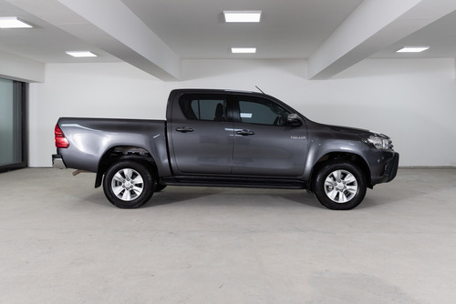 Imagen 2 de 9 de Toyota 2018 Hilux L/16 2.8 Dc 4x2 Tdi Srv