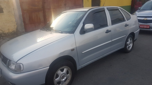 Volkswagen Polo Classic Sedã