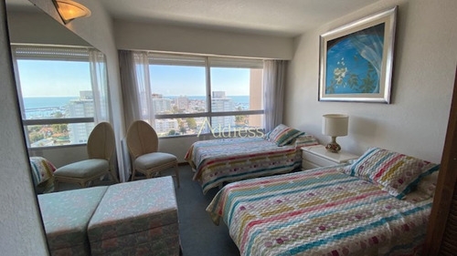Imagen 21 de 30 de Muy Lindo Apto 3d, 3 Baños, Con Vista A La Bahia - Consulte!!