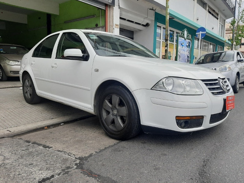 Volkswagen Bora 2.0 Año 2011 Ernesto Automotores