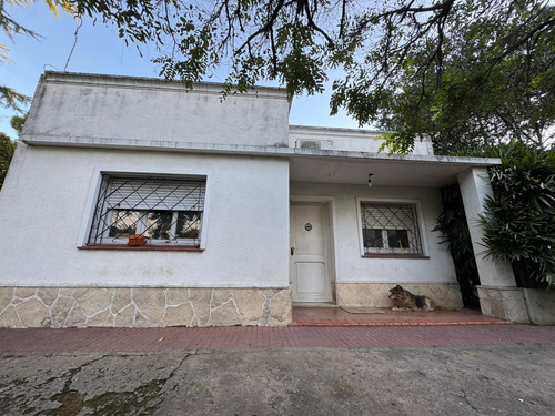 Gran Lote Con Casa 4 Ambientes
