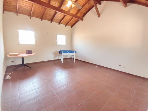 Casa De 4 Dormitorios En Barrio Privado San Joaquín, Exaltación De La Cruz
