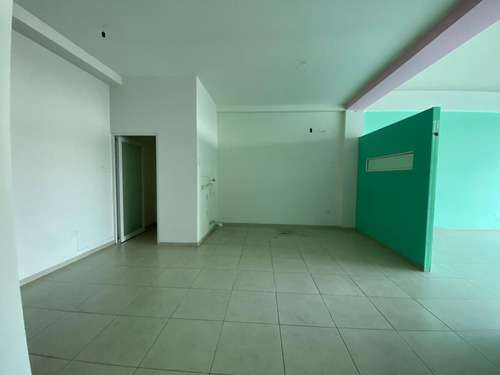 Local En Renta Plaza Gerbera León Gto 60 M2