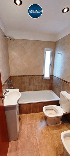 Imagen 13 de 14 de Venta De Depto 2 Amb En Duplex Con Cochera!