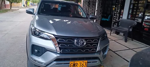 Fortuner Sr .2.4 Diesel 4*2