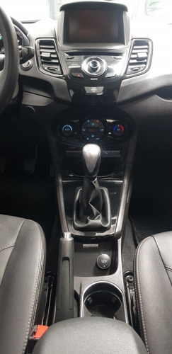 Ford Fiesta Kinetic Design 1.6 Titanium 120cv 2015