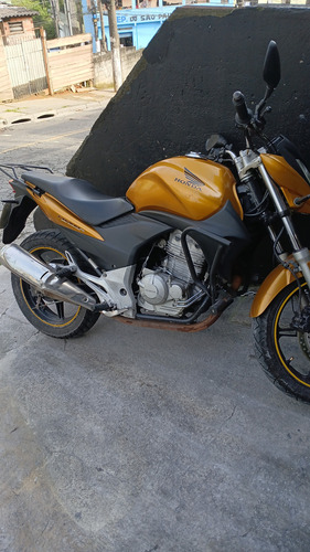 Moto Muito Bem Conservada, Ja Com Cabeçote Vela Fina