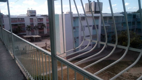 Imagen 2 de 10 de La Ovallera Apartamento En Venta