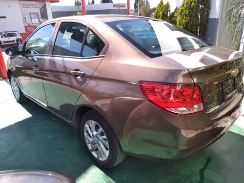 Imagen 6 de 11 de Chevrolet Aveo 1.5l Lt 2020